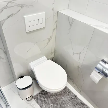 Parkside Апартаменты *