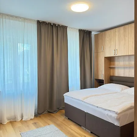 Parkside דירה